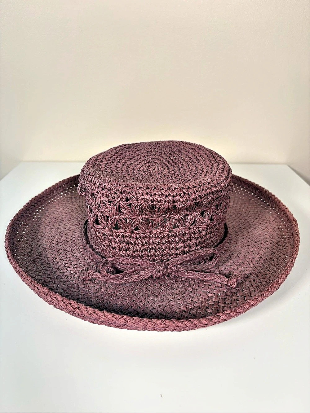 Woven Paper Sun Hat in Purple Like New